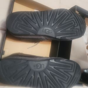 UGG MEN WATERPROOF  CHUKKA BOOTS